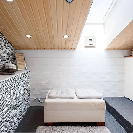 2ndhomes Luxury 2br City Penthouse With Sauna And Balconies Apartment